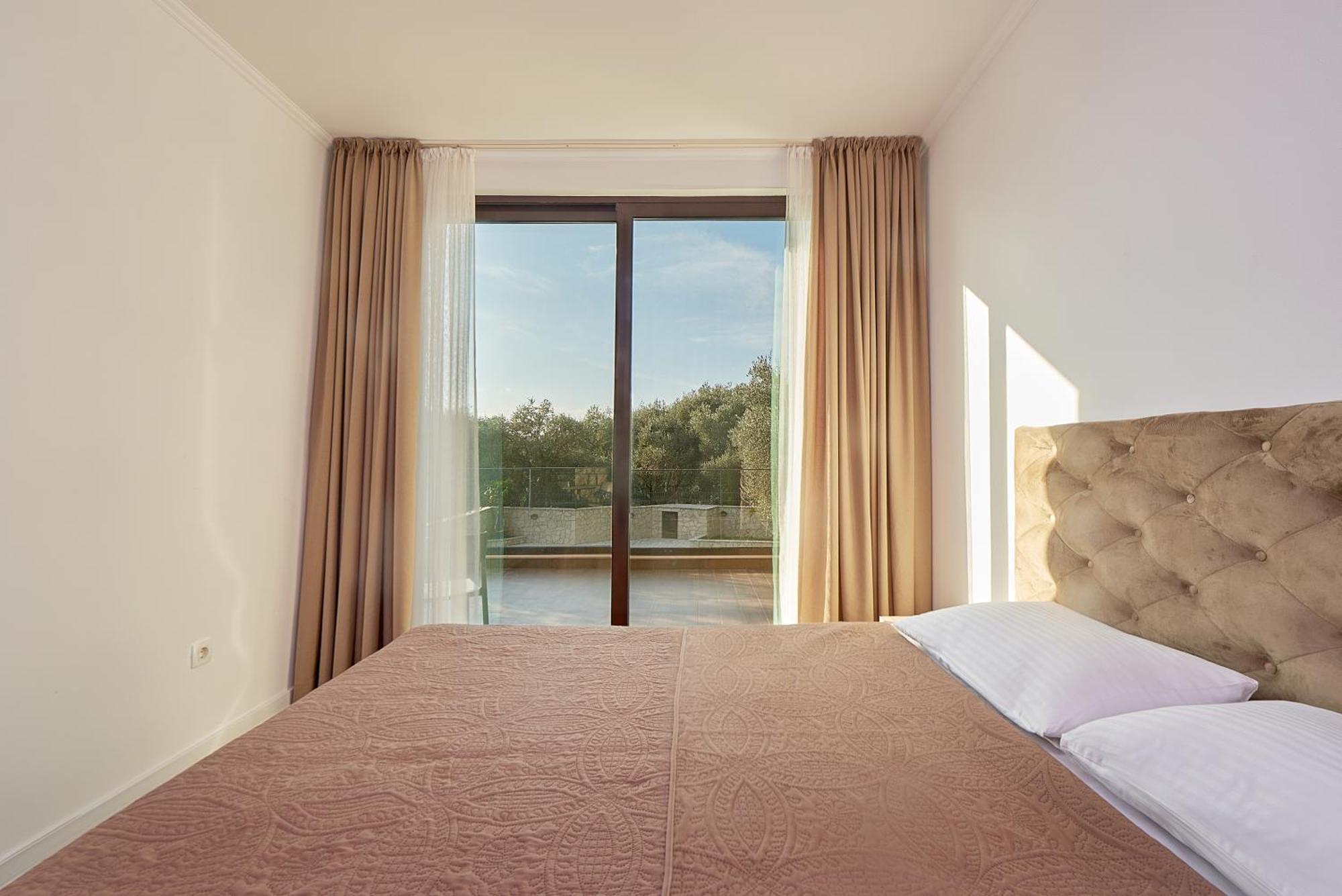 Adria Lux Apartmens 2 Sveti Stefan Exteriör bild