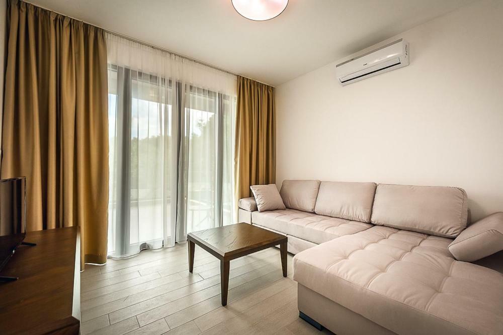 Adria Lux Apartmens 2 Sveti Stefan Exteriör bild