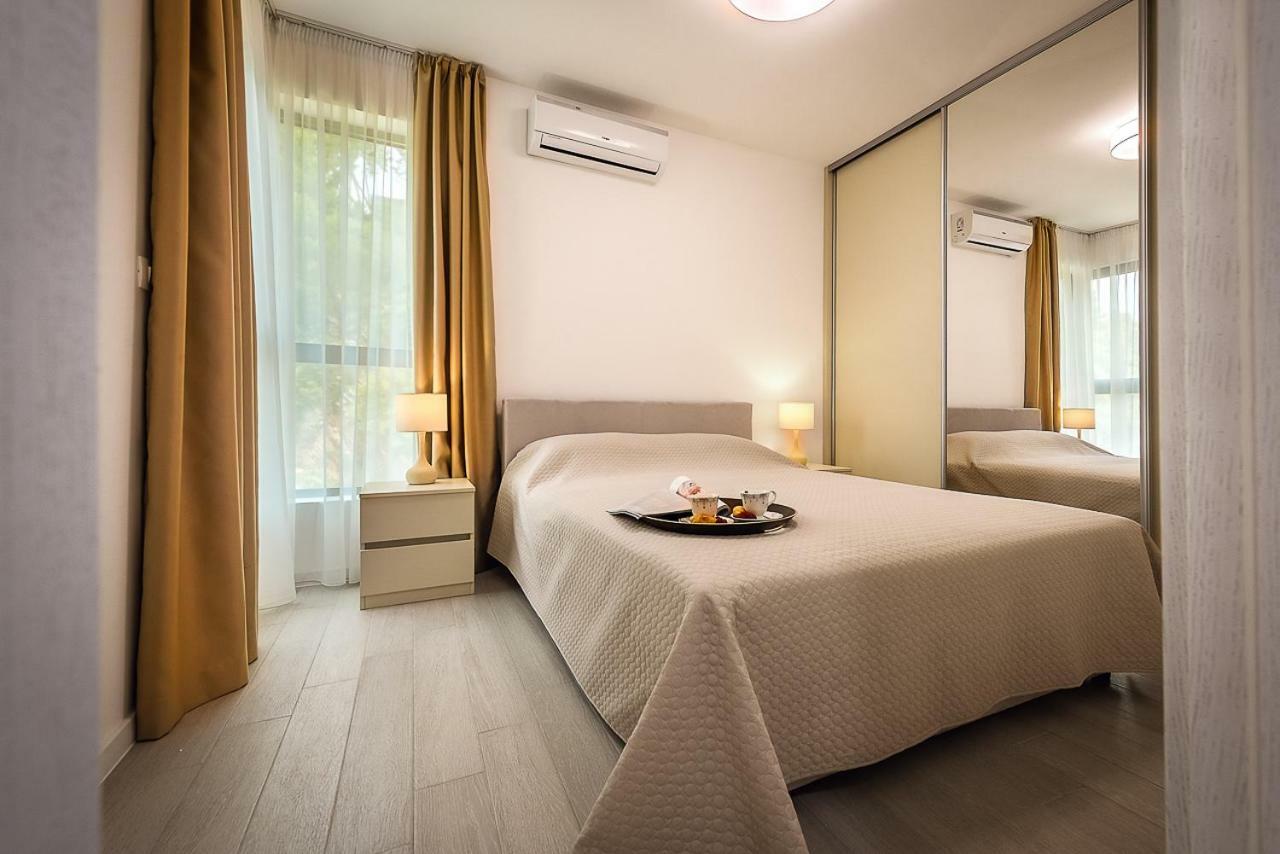 Adria Lux Apartmens 2 Sveti Stefan Exteriör bild