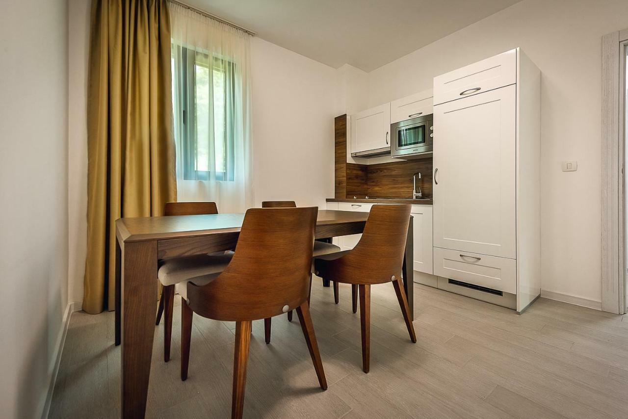 Adria Lux Apartmens 2 Sveti Stefan Exteriör bild