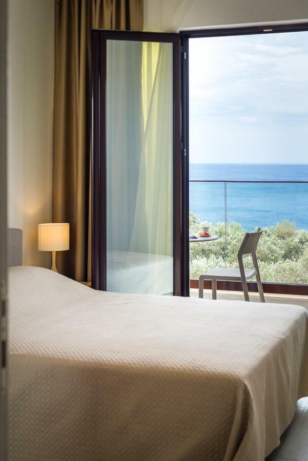 Adria Lux Apartmens 2 Sveti Stefan Exteriör bild